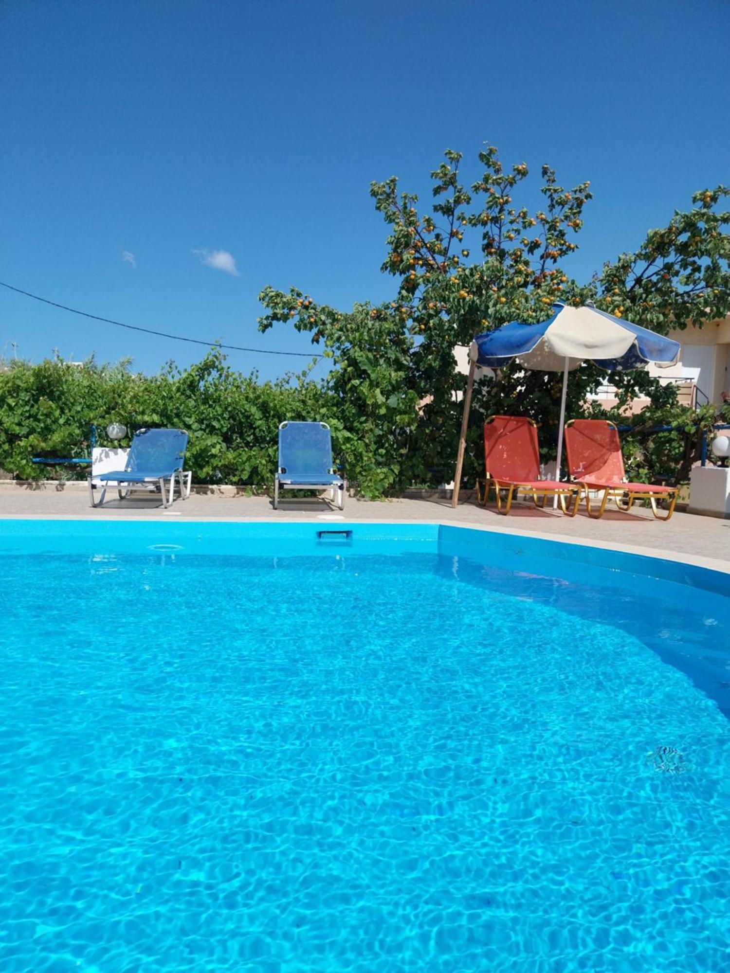 Creta Sun Hotel Studios อาเยีย เปลาเยีย ภายนอก รูปภาพ