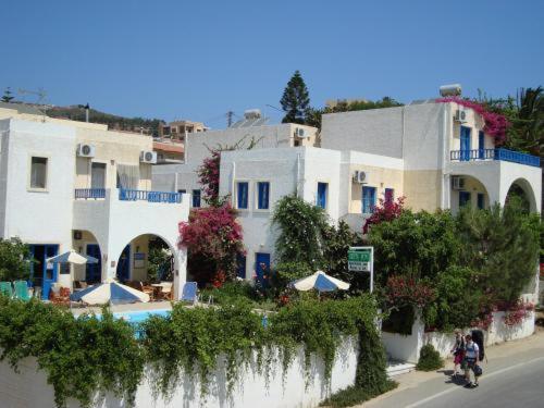 Creta Sun Hotel Studios อาเยีย เปลาเยีย ภายนอก รูปภาพ